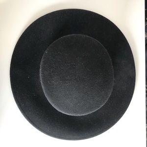 Black wool felt hat
